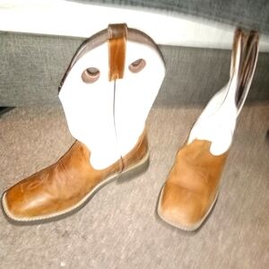 Cody James western boots